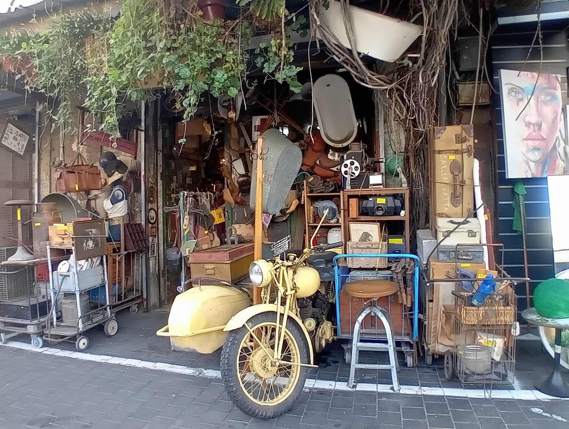 Antique & Vintage Store at Yafo Flea Market, TLV